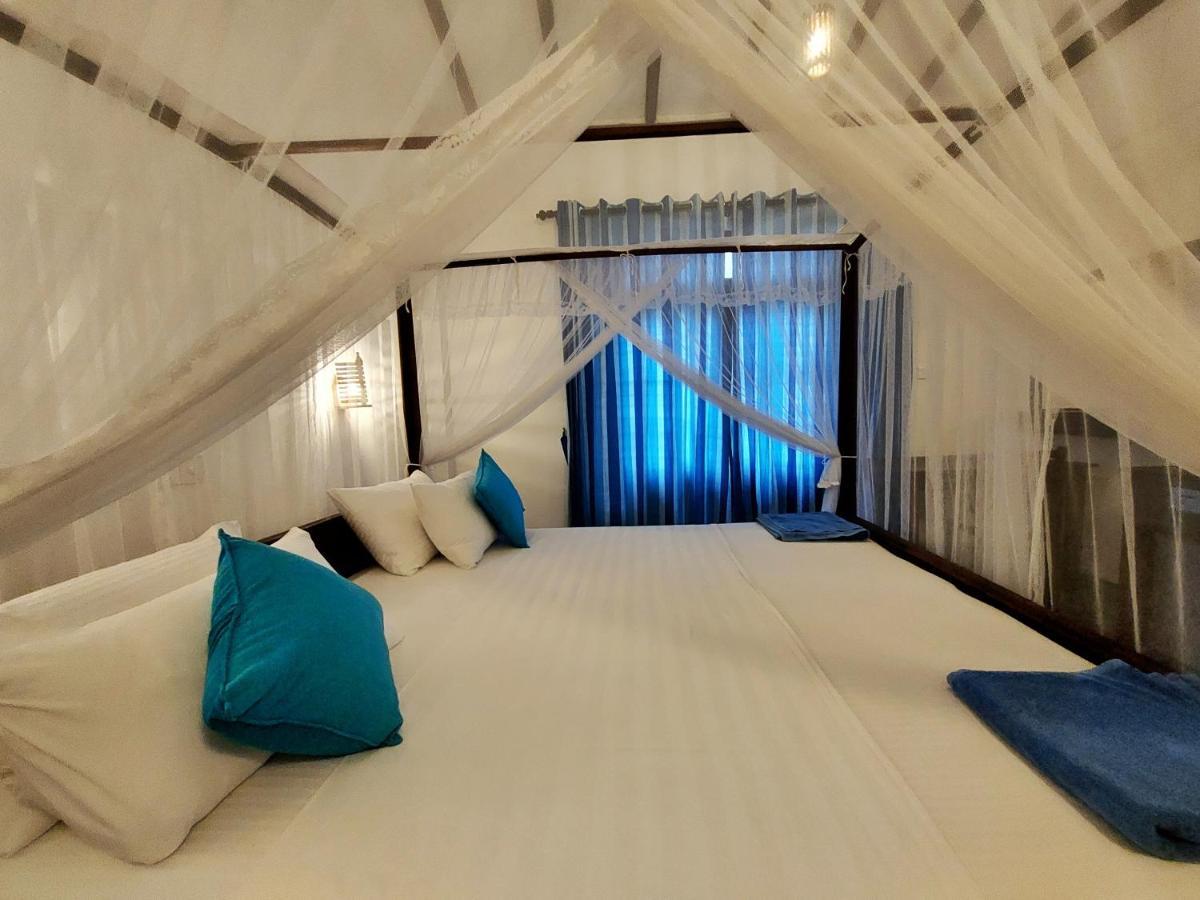Sweden Inn Guesthouse Hikkaduwa Eksteriør bilde