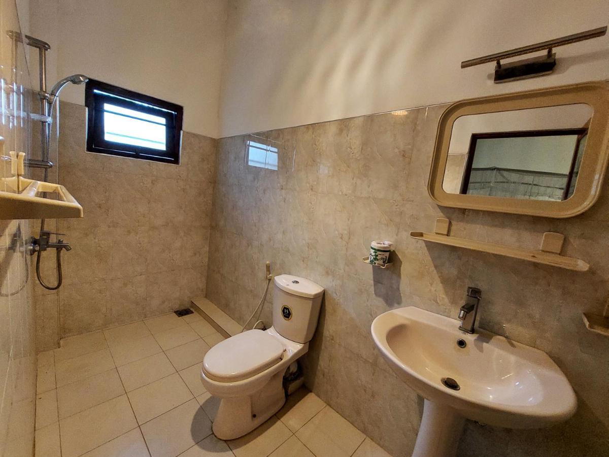 Sweden Inn Guesthouse Hikkaduwa Eksteriør bilde