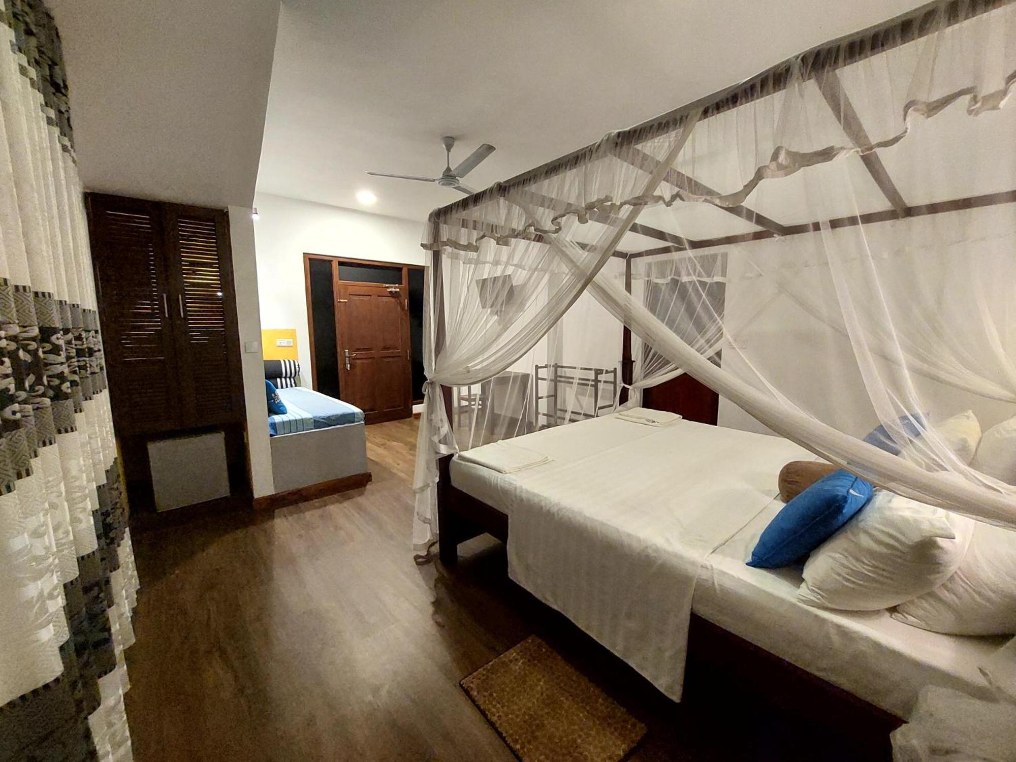 Sweden Inn Guesthouse Hikkaduwa Eksteriør bilde