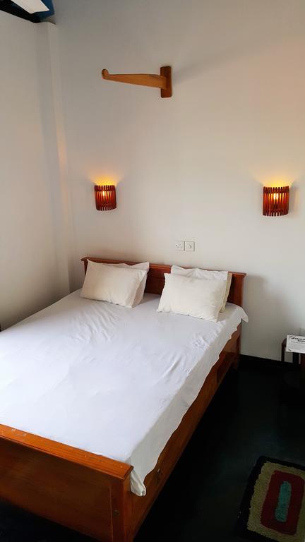 Sweden Inn Guesthouse Hikkaduwa Rom bilde
