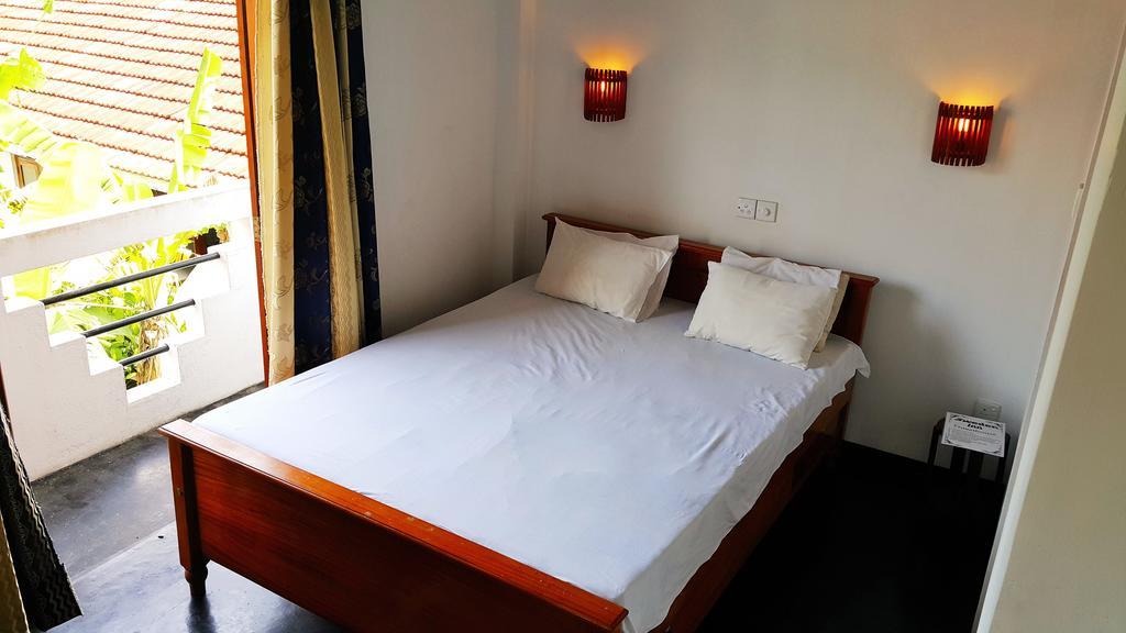 Sweden Inn Guesthouse Hikkaduwa Rom bilde